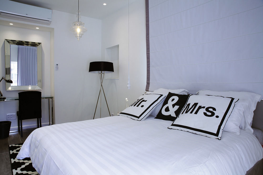 K Suites Tlv By The Beach เทลอาวีฟ ภายนอก รูปภาพ