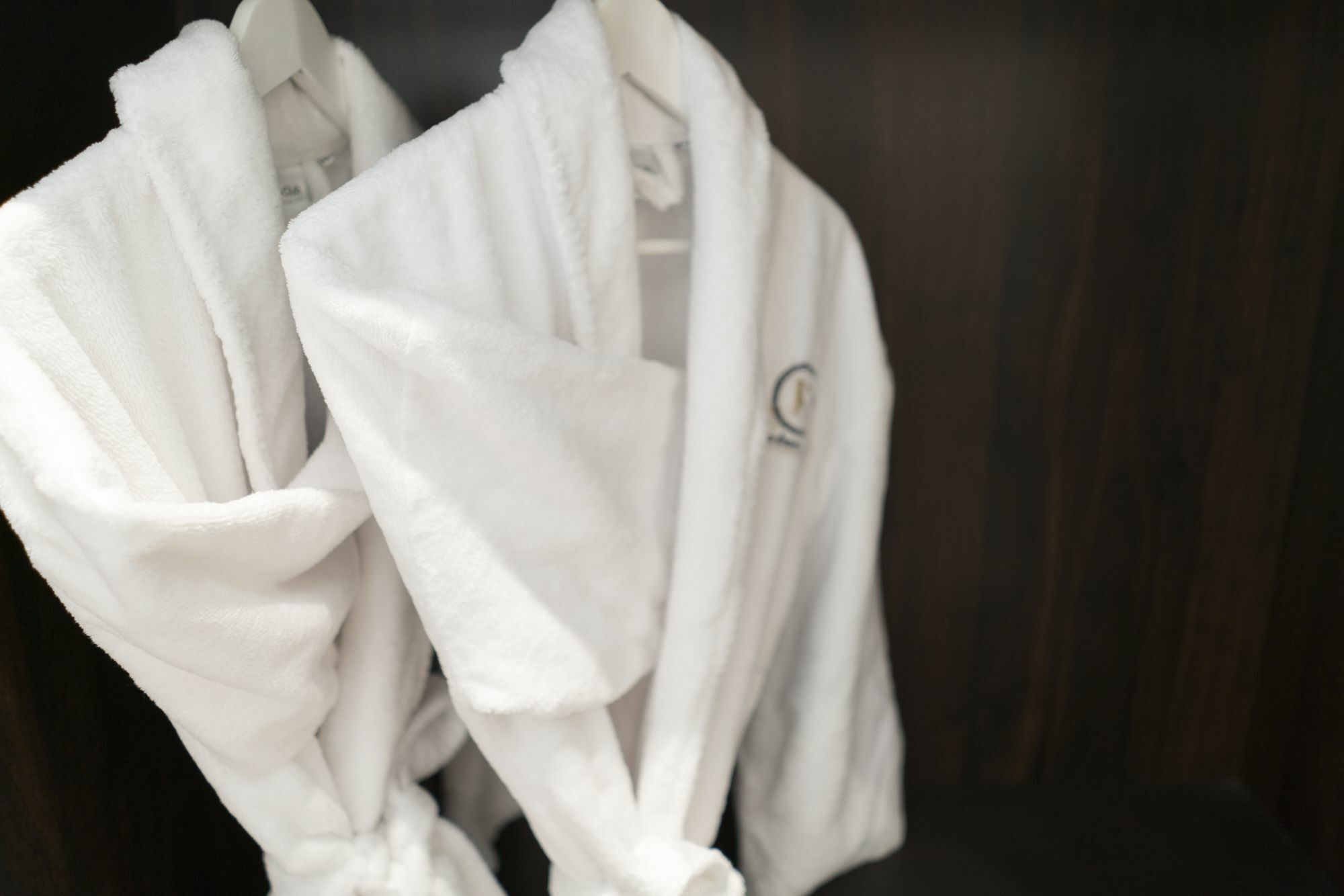 K Suites Tlv By The Beach เทลอาวีฟ ภายนอก รูปภาพ